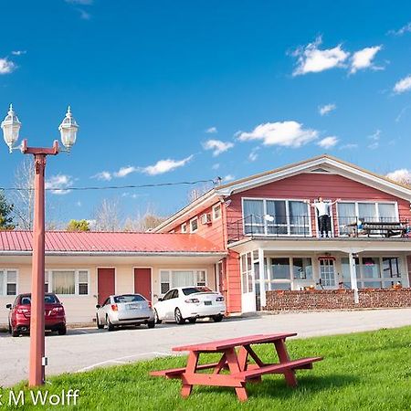 Spring Fountain Motel 벅스포트 외부 사진